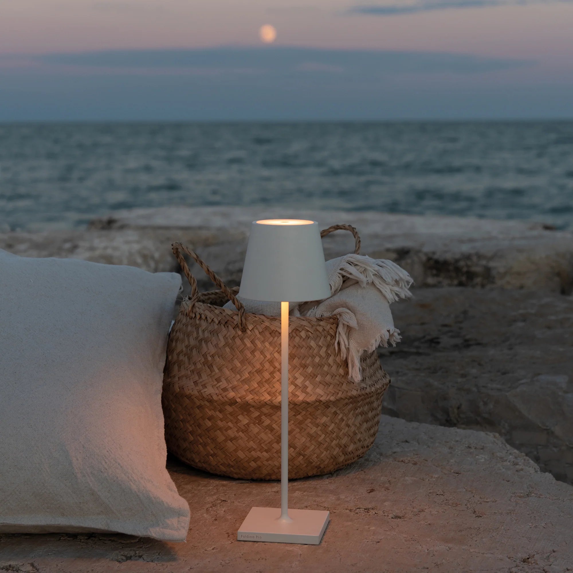 Zafferano Poldina stona lampa