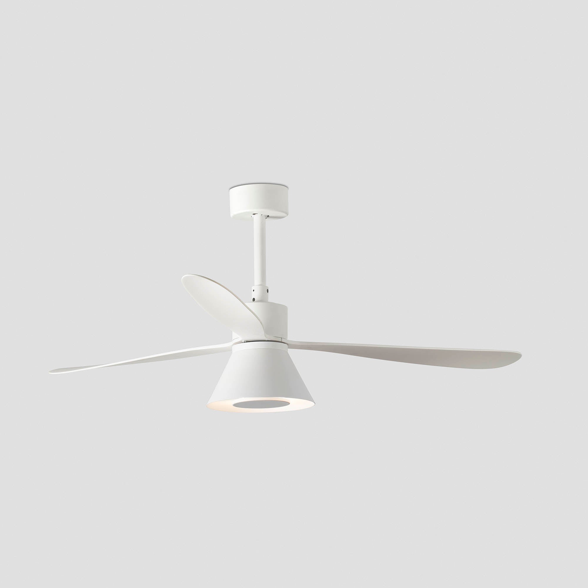 FARO Amelia Ø1320mm – kućište Bela lopatice Bele